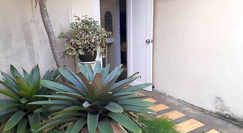 GIO Guesthouse Bogor (perlu bukti nikah)