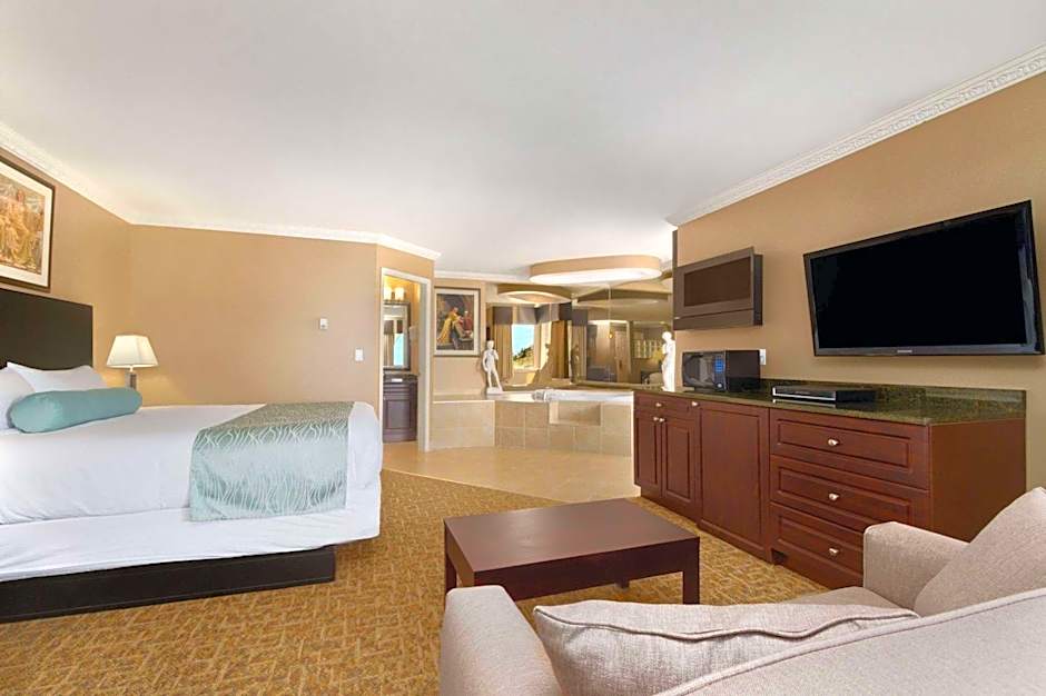 Travelodge by Wyndham Kamloops Mountview