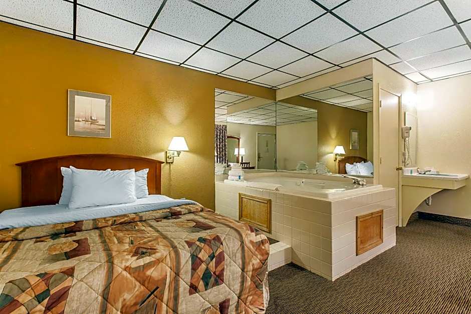 Rodeway Inn North