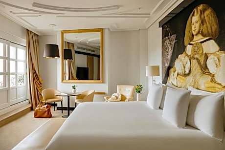 Margarita Presidential Suite Red Level