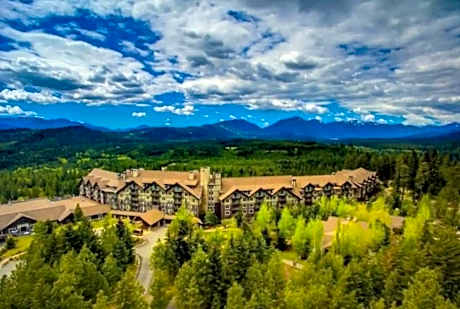 Suncadia Resort Luxury Suite with Amazing Mountain Views