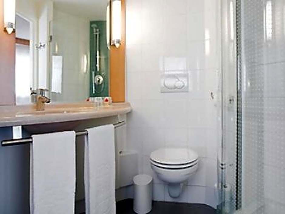 Ibis Cotonou