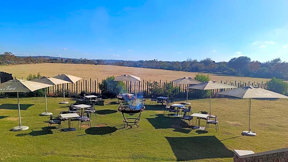 Riboville Boutique Hotel And Restaurant