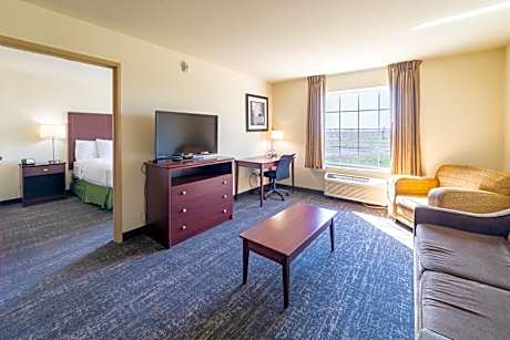Deluxe King Suite