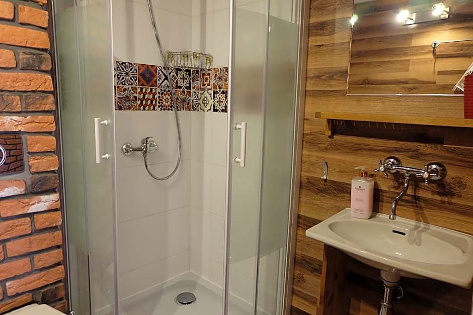 Willa Pod Aniołem - Pokoje Gościnne & Apartamenty z widokiem na góry