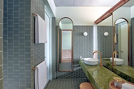 King Room with City View