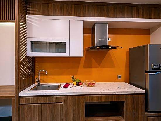 Zen Riverside Hotel n Residences