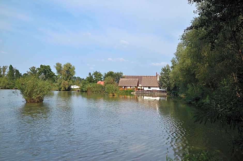 Antal-tavi Fogadó és Horgászparadicsom