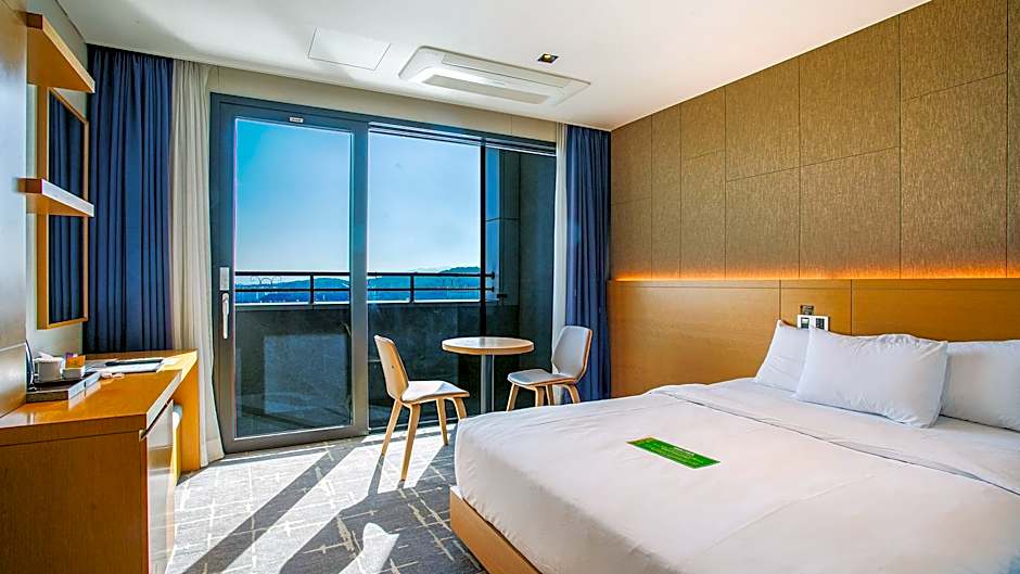 Sea Cruise Hotel