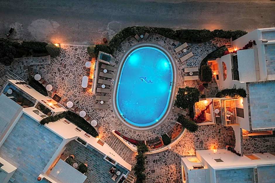 Proteas Hotel & Suites