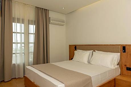 Economy Triple Room