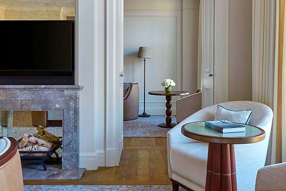 Waldorf Astoria By Hilton Amsterdam