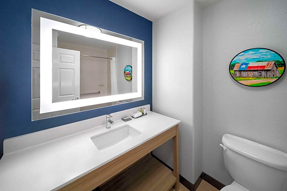 La Quinta Inn & Suites by Wyndham San Antonio Northwest