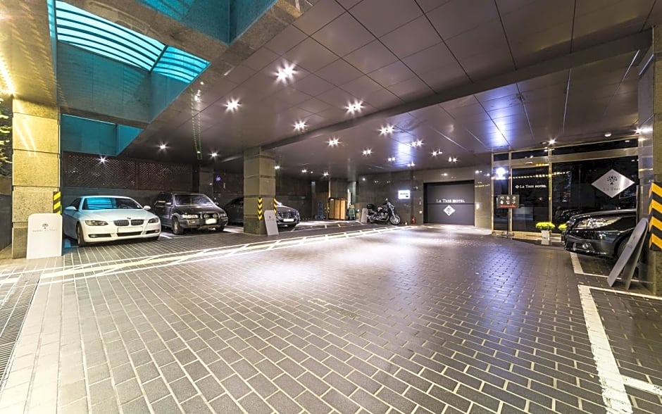 Uijeongbu Latree Hotel