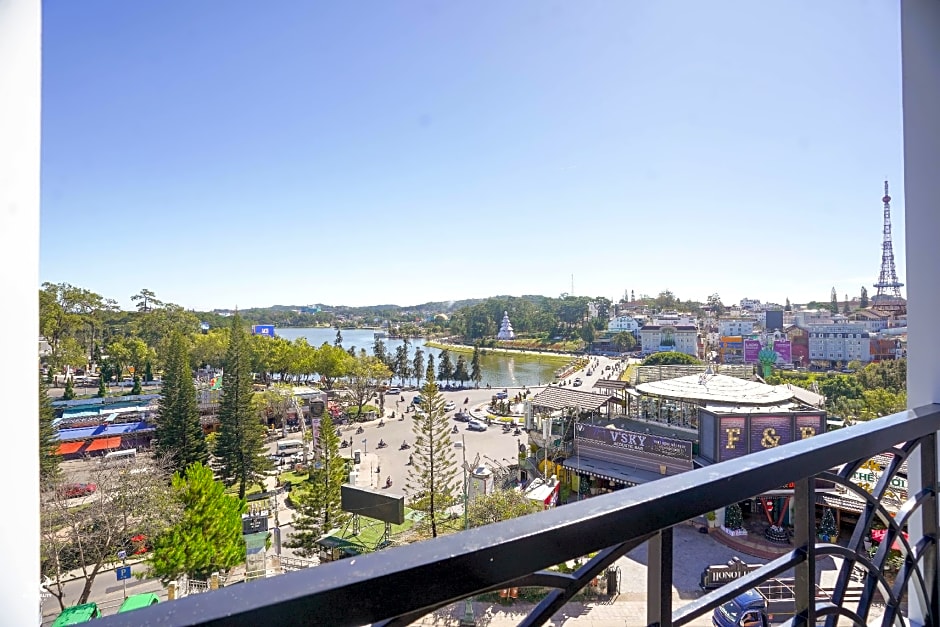 Ngoc Lan Hotel Dalat