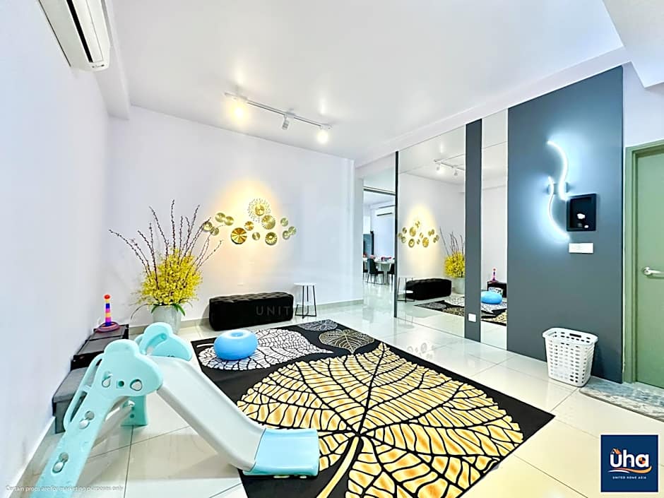 Meridin Medini Iskandar Puteri by RR JBcity