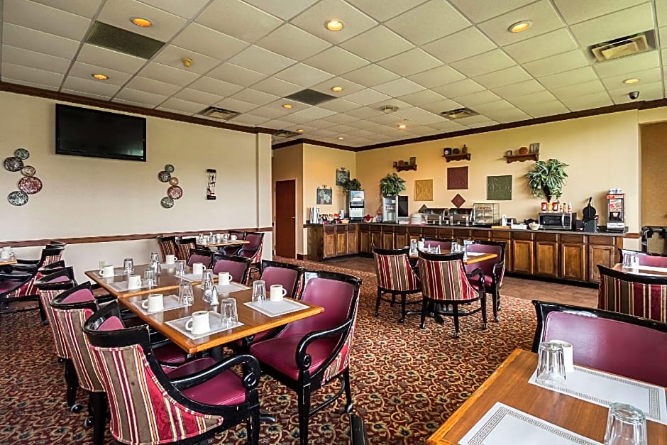 Clarion Inn Fairmont