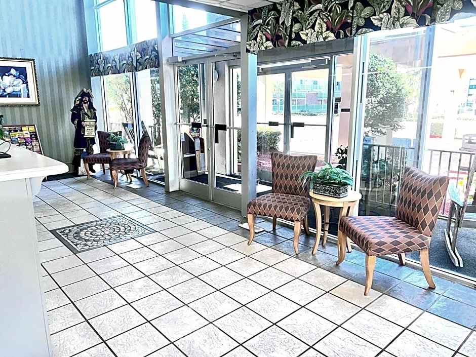 Ocean Crest Inn and Suites