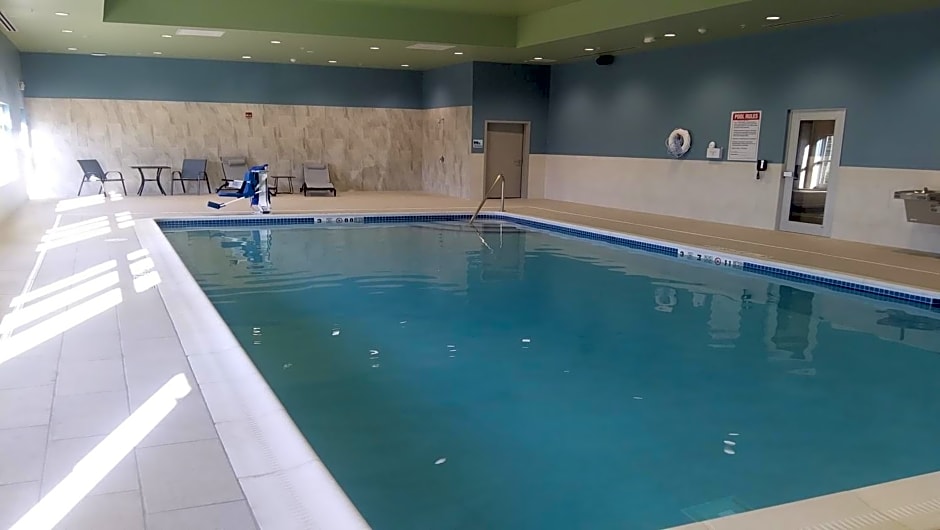Holiday Inn Express and Suites Tonawanda Buffalo Area By IHG