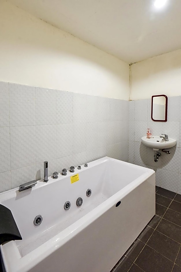 OYO 348 Hotel Dieng Permai