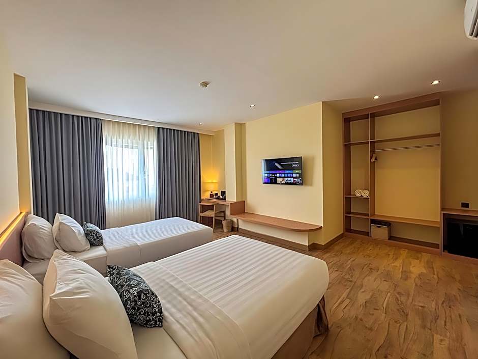 THE RIVAVI LEGIAN