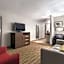 Country Inn & Suites by Radisson, Fergus Falls, MN