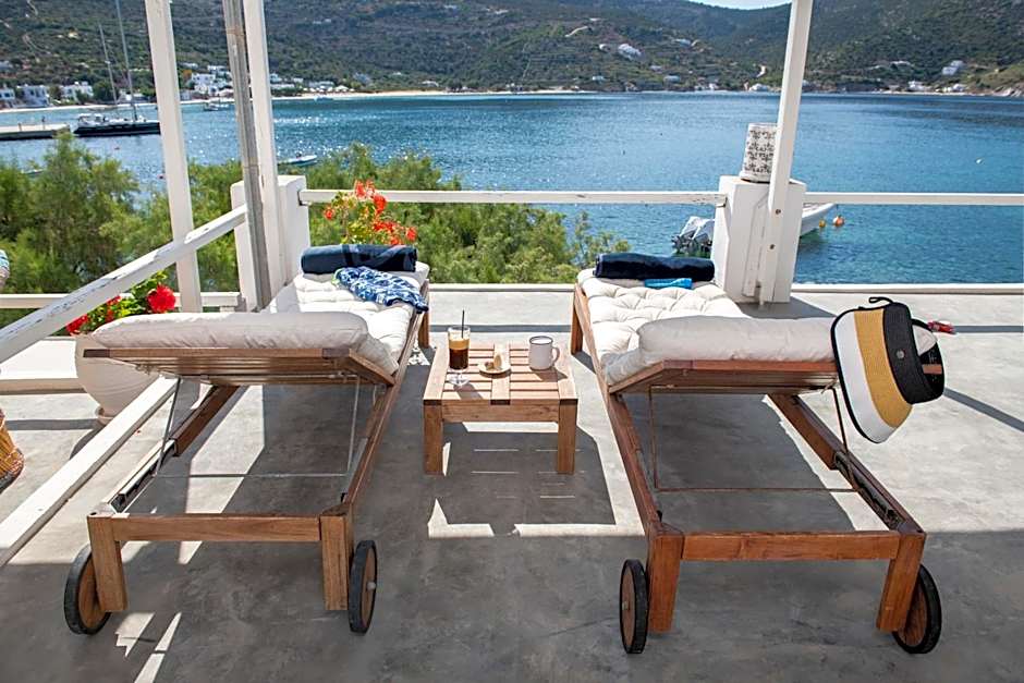 Archipelago Sifnos - Seaside Accommodation