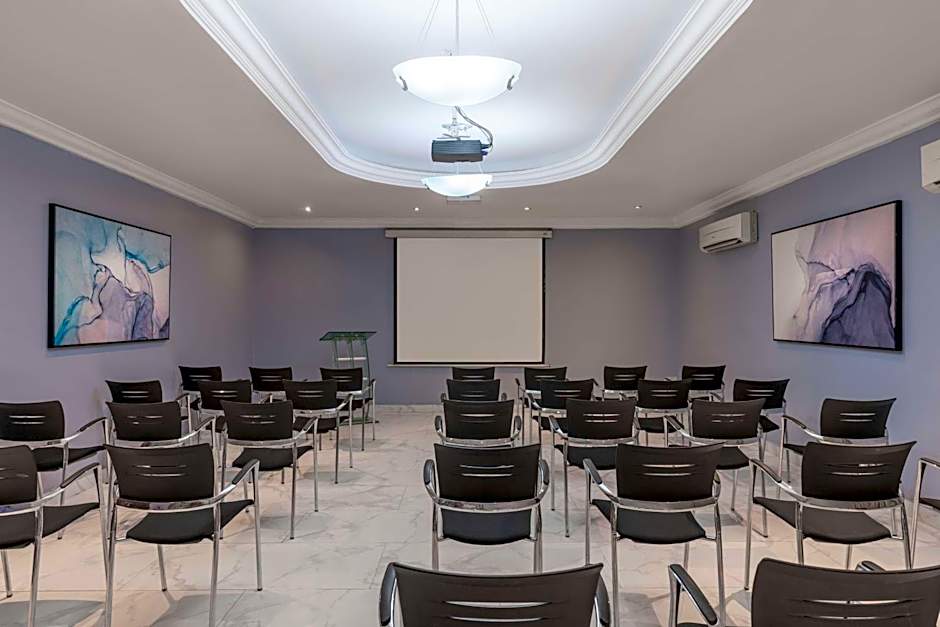 Park Inn by Radisson Serviced Apartments Lagos Victoria Island