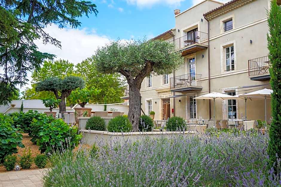 Boutique Hôtel La Villa Montesquieu & sa piscine
