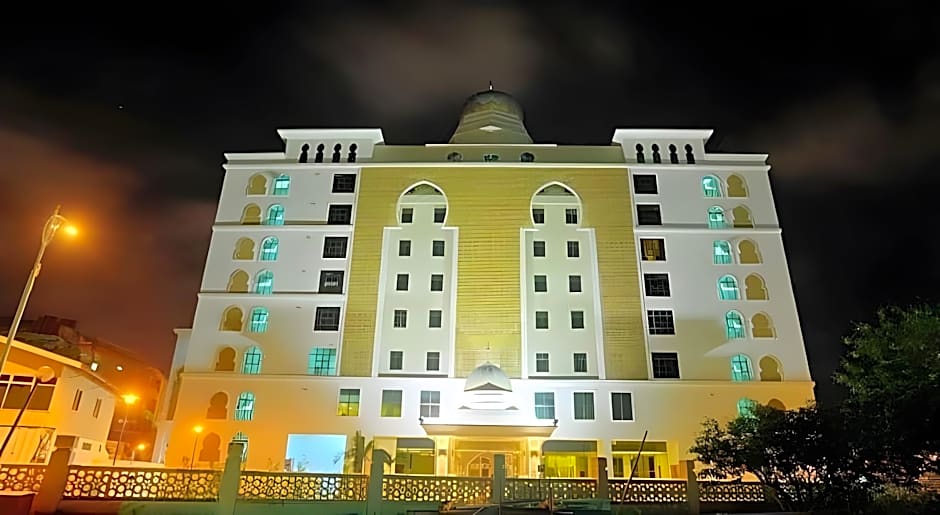 The Grand Puteri Hotel