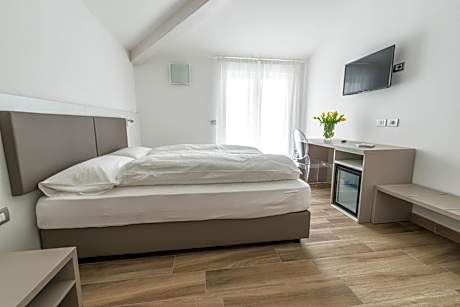 Comfort Double or Twin Room