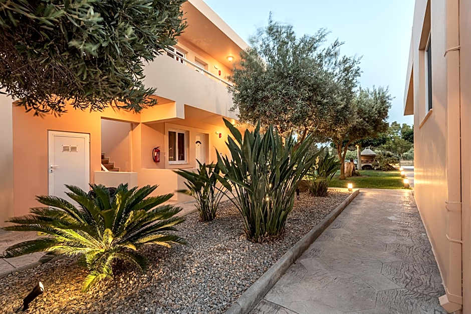 Cirillo Family Hotel-Christinas Studios