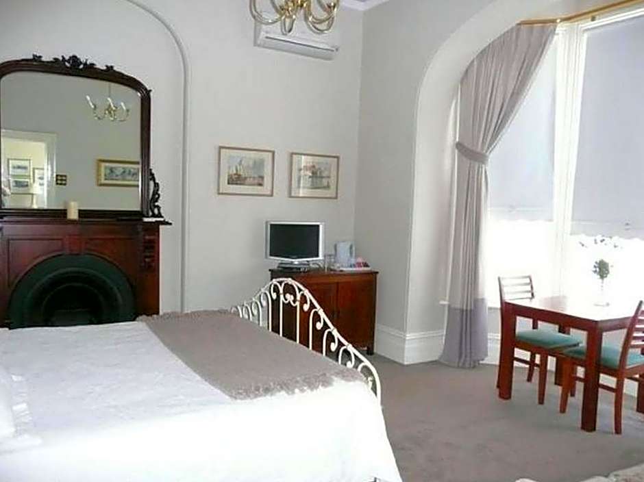 Photo 1 of 5 of Bay 1 King Bed