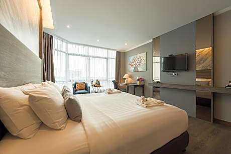 Deluxe King Room