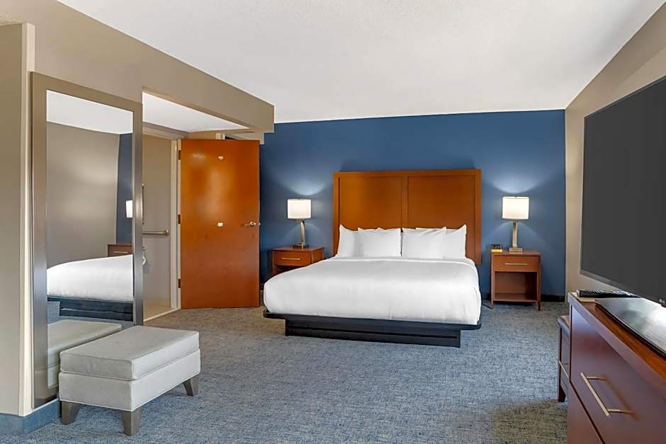 Comfort Suites near Birkdale Village - Huntersville