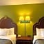 Travelodge by Wyndham Sellersburg