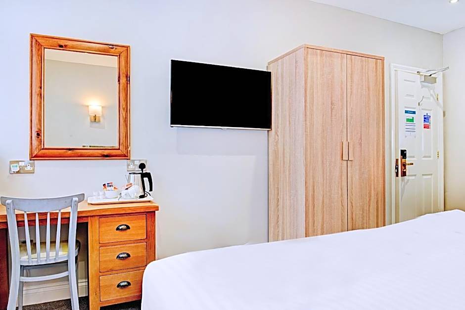 The Gables Hotel, Birmingham Airport