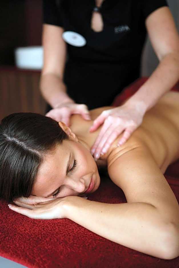 Burntwood Court Hotel