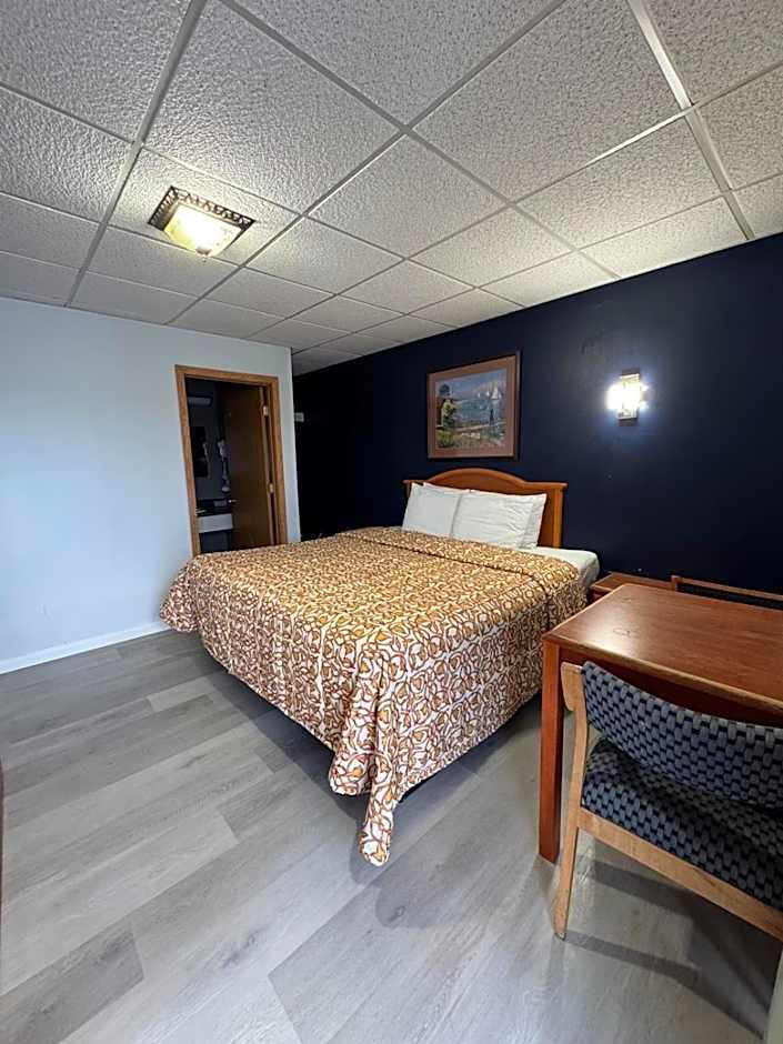Sleep-ees Inn, Saginaw & Frankenmuth
