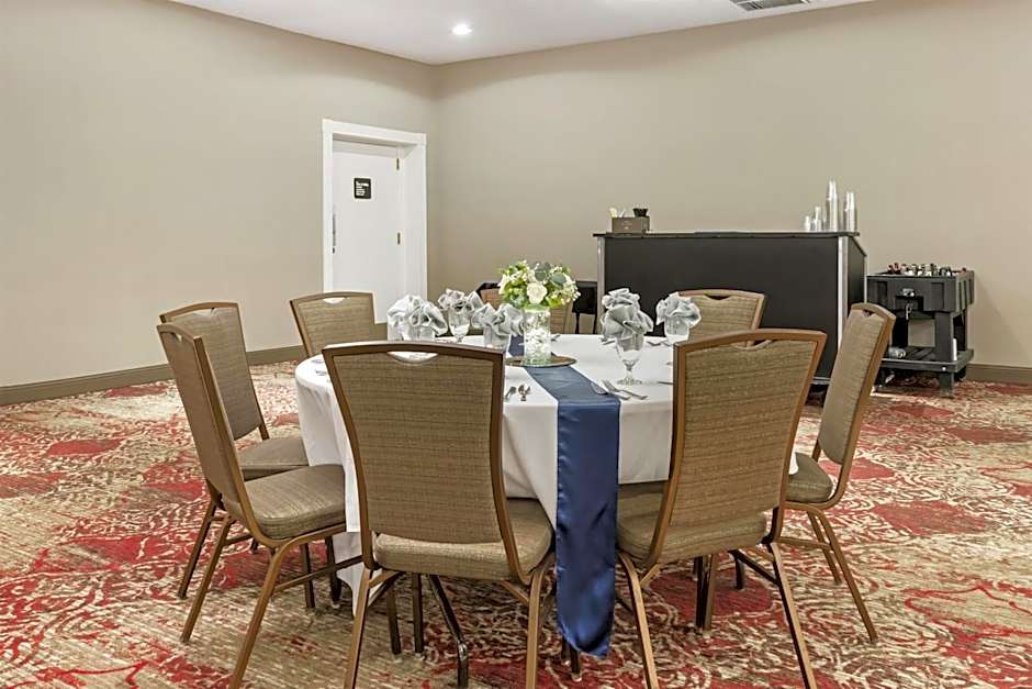 Best Western Plus Burley Inn & Convention Center