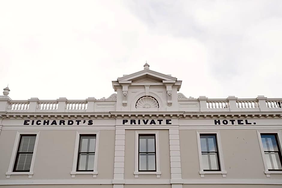 Eichardt's Private Hotel & Lakefront Apartments