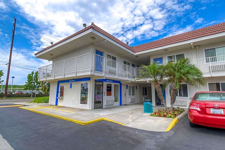 Motel 6-Costa Mesa, CA