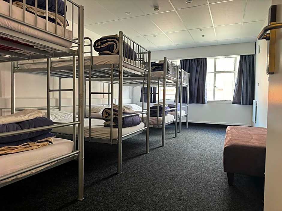 Hotel Waterloo & Backpackers