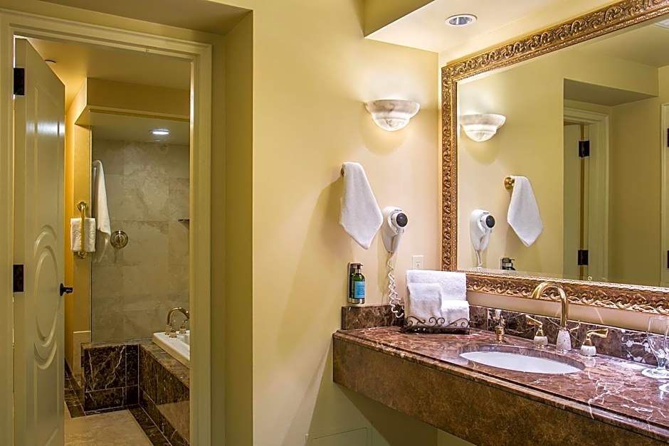 Davenport Hotel, Autograph Collection®