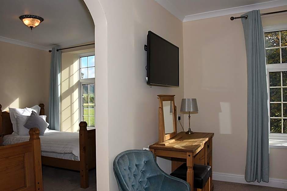 The Llanelwedd Arms Hotel