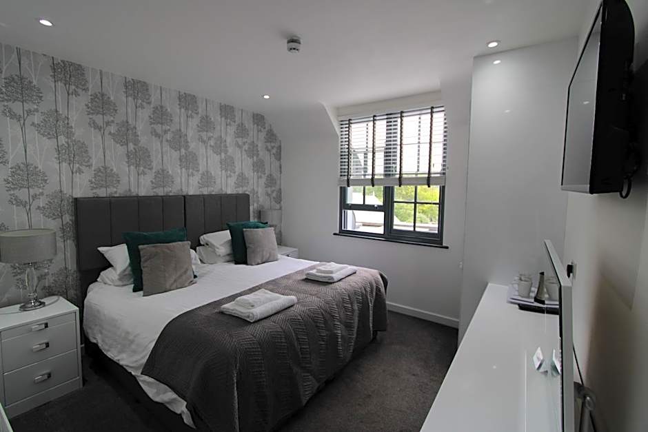 Rose and Crown Hotel & Hope and Anchor Bar