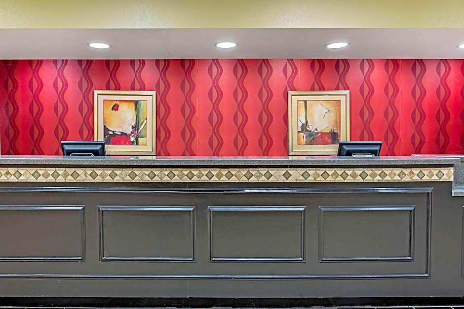 La Quinta Inn & Suites by Wyndham Canton MS