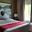 Super 8 by Wyndham Mont Laurier