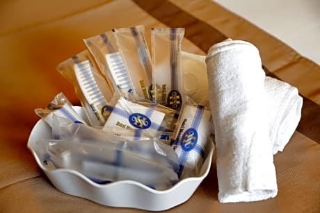 Standard Twin Room - Non-Smoking