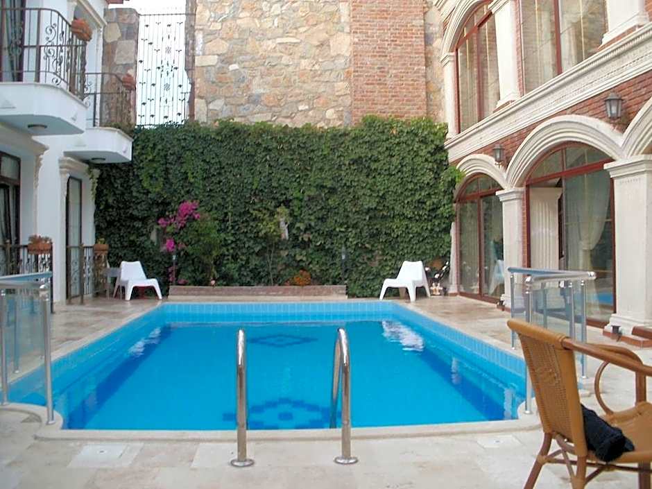 Saint John Hotel